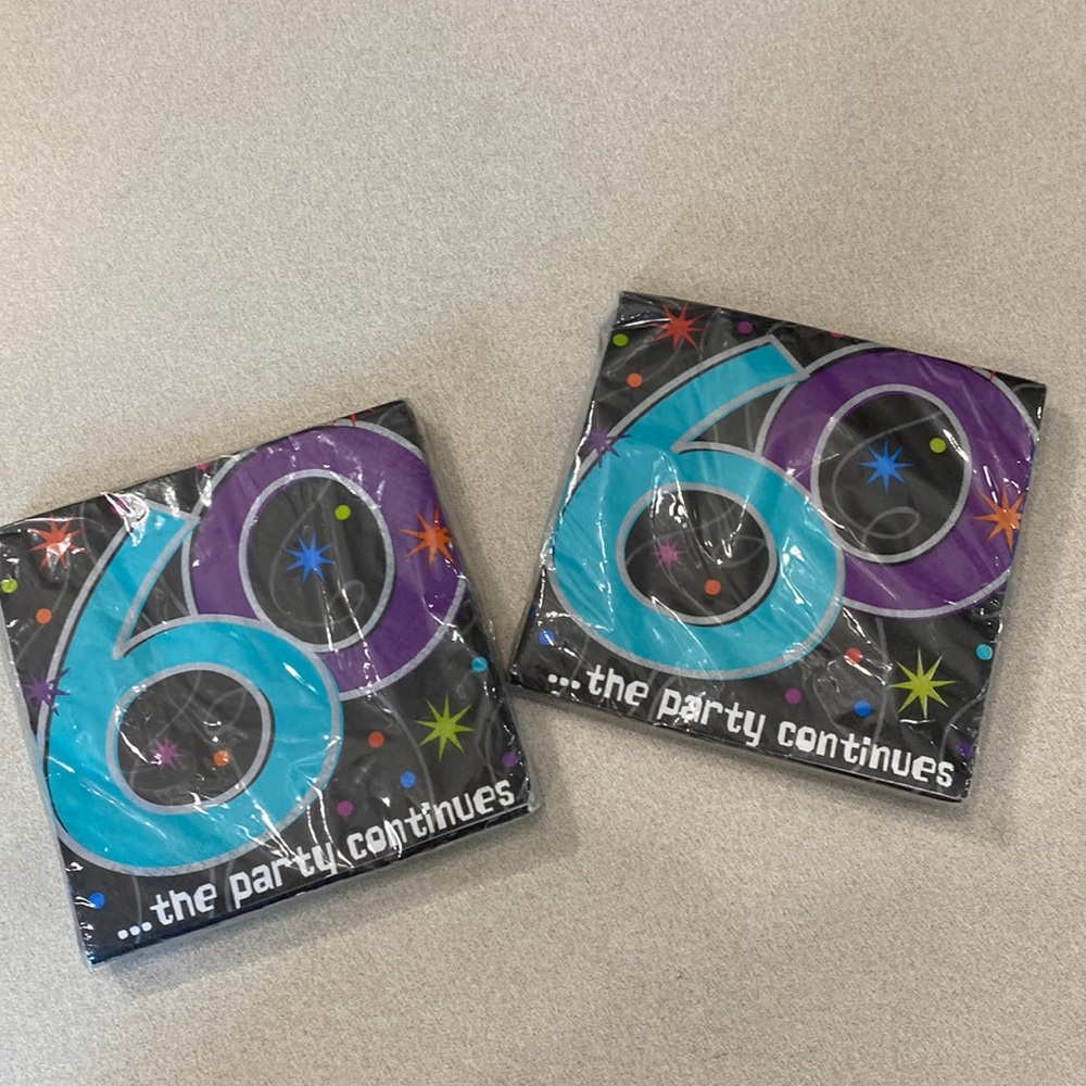 🎉🎈New Party napkins—black-dinner size napkins